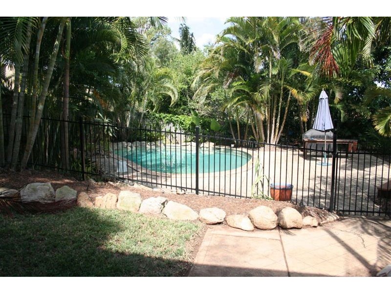 2 Ardoyne Road, Corinda QLD 4075