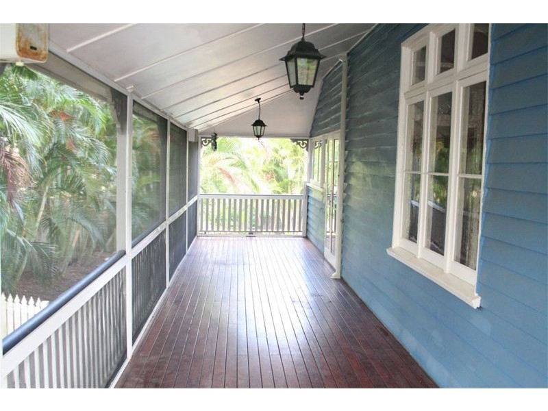 2 Ardoyne Road, Corinda QLD 4075