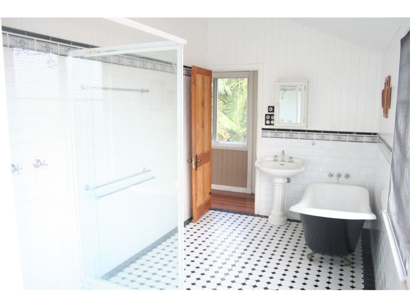 2 Ardoyne Road, Corinda QLD 4075