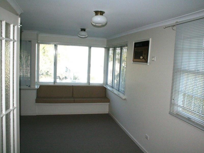 75 Manchester Terrace, Indooroopilly QLD 4068