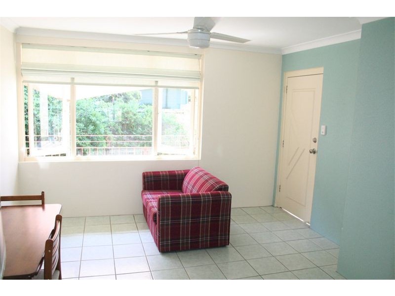 9/75 Sir Fred Schonell Drive, St Lucia QLD 4067