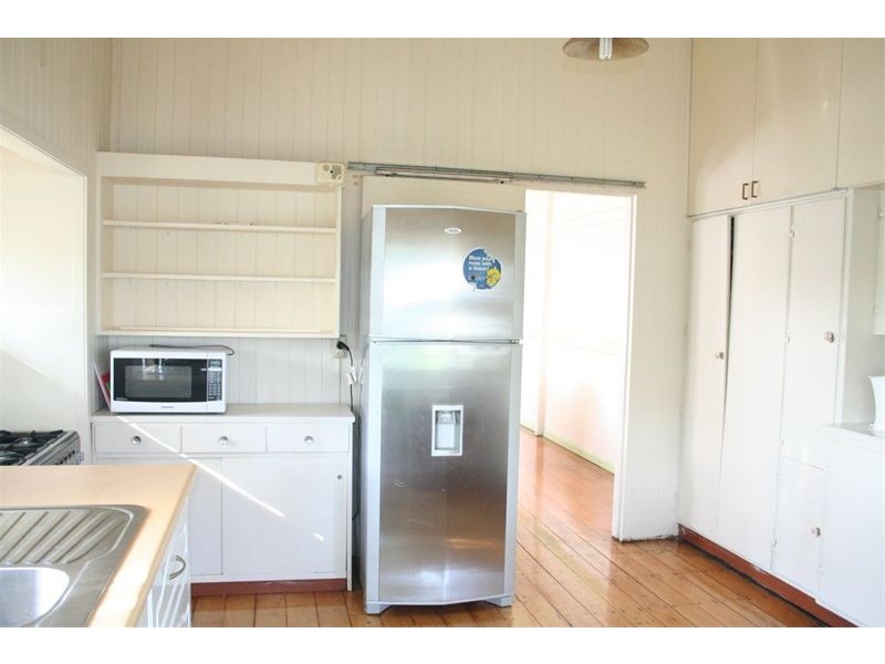 35 Clarence Road, Indooroopilly QLD 4068