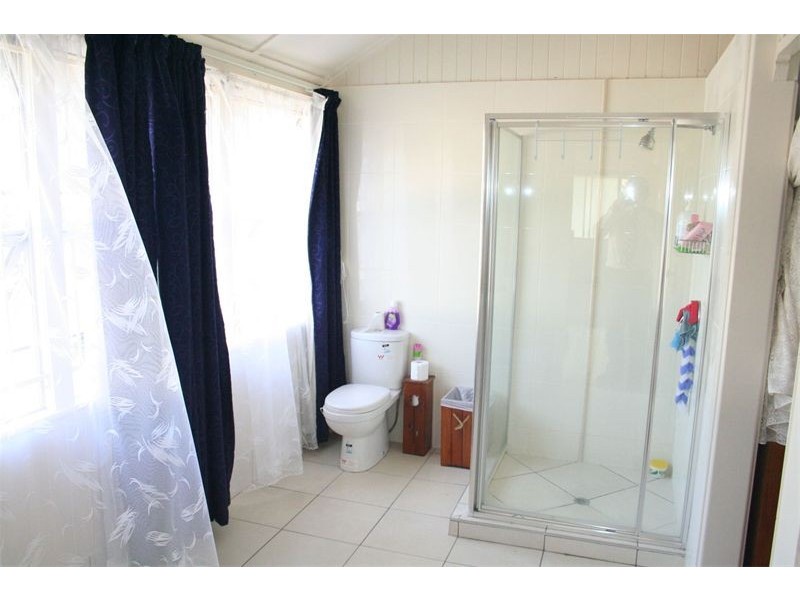 35 Clarence Road, Indooroopilly QLD 4068
