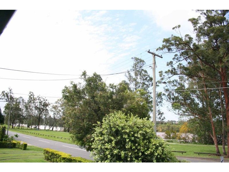 63 Nadine Street, Chelmer QLD 4068