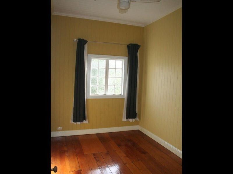 100 Lynne Grove Avenue, Corinda QLD 4075