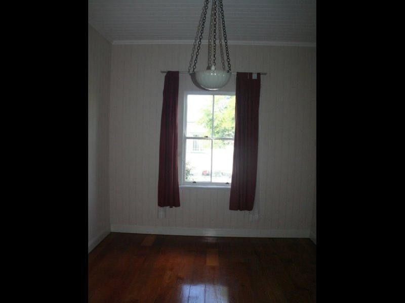 100 Lynne Grove Avenue, Corinda QLD 4075