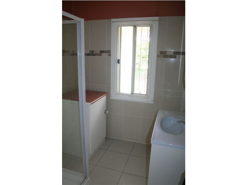 70 Price Street, Oxley QLD 4075