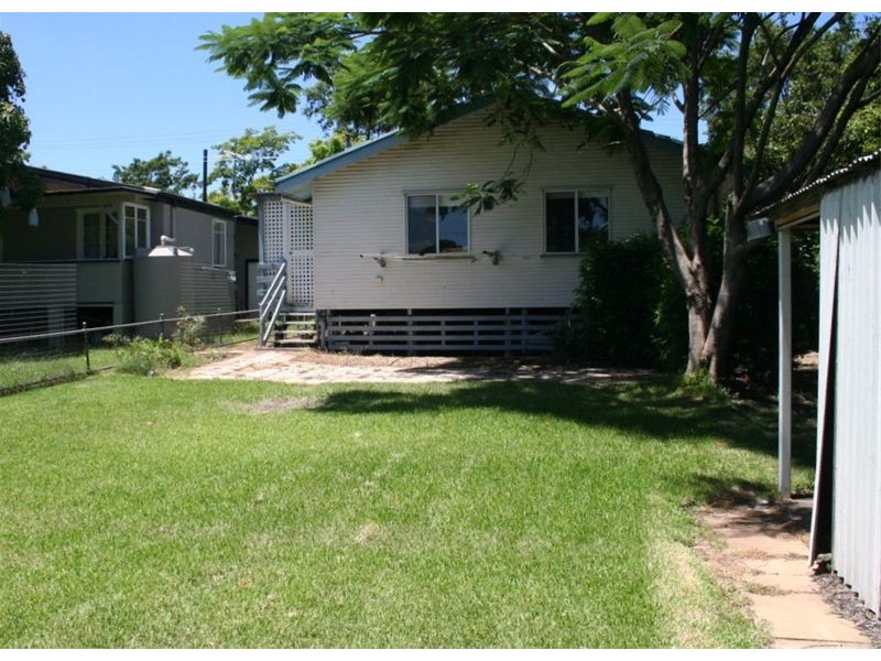 16 Kendall Street, Oxley QLD 4075