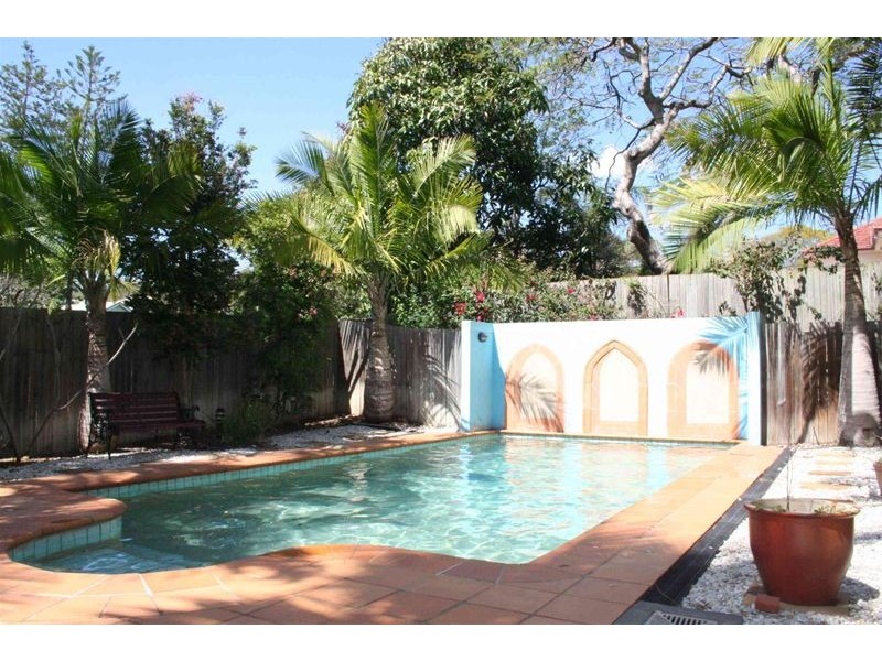 82 Jolimont Street, Sherwood QLD 4075