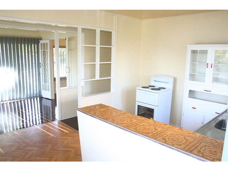 4 Clarence Road, Indooroopilly QLD 4068