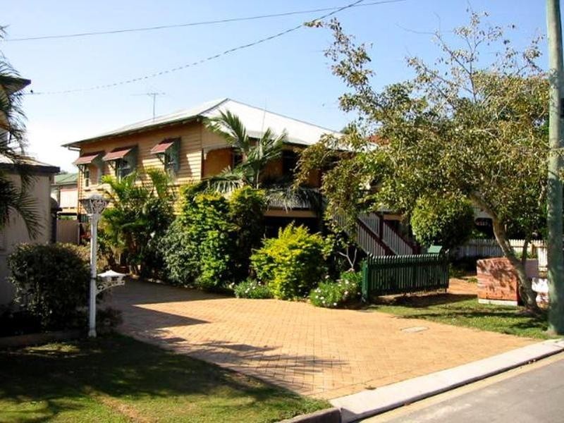 22 White Street, Graceville QLD 4075