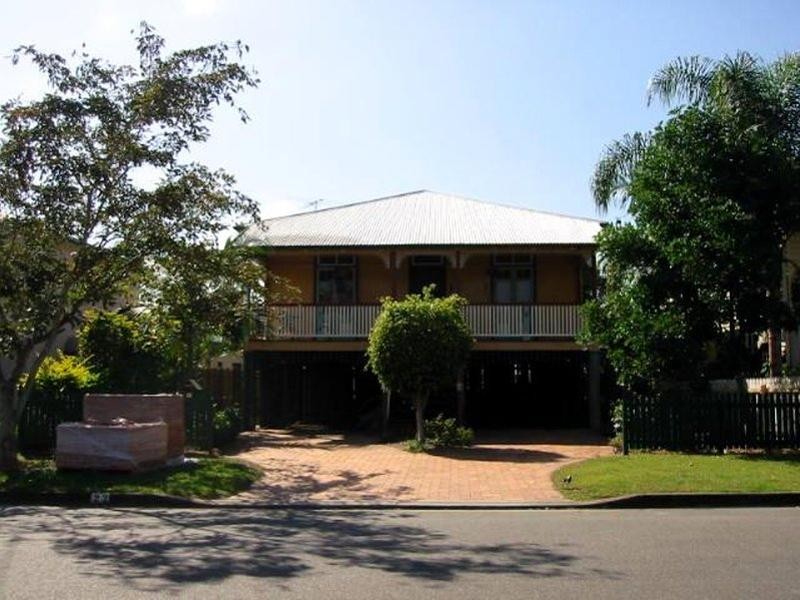 22 White Street, Graceville QLD 4075