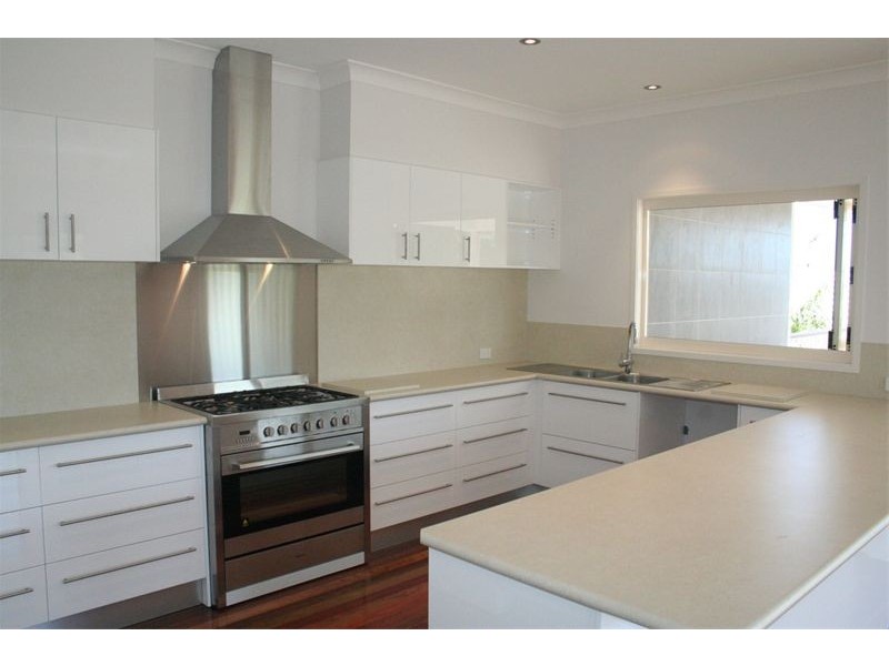 82 Ardoyne Road, Oxley QLD 4075