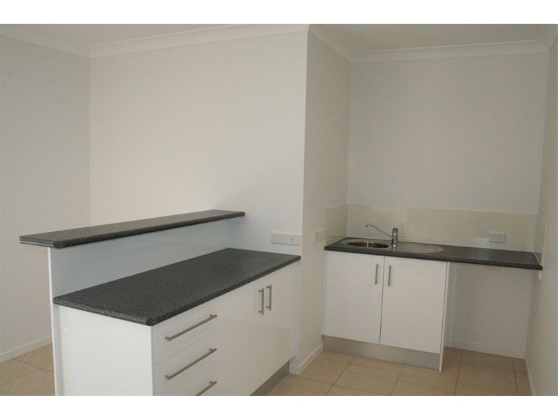 82 Ardoyne Road, Oxley QLD 4075