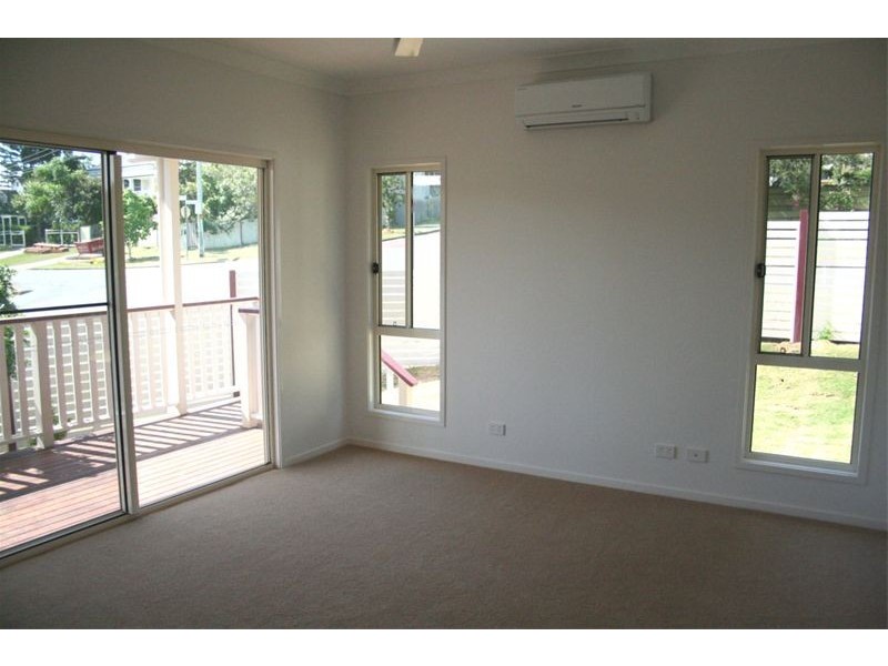 82 Ardoyne Road, Oxley QLD 4075