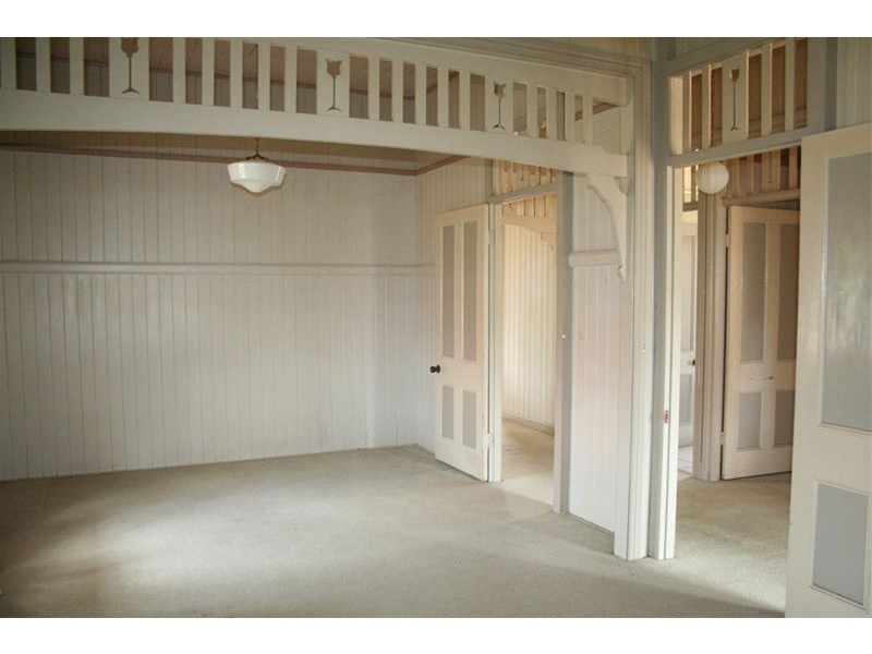 38 Graceville Avenue, Graceville QLD 4075