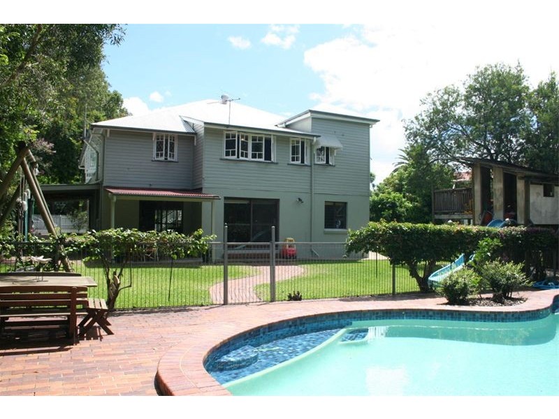 69 Nelson Street, Corinda QLD 4075