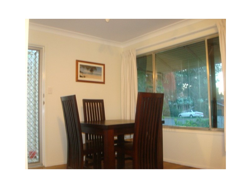 92 Dewar Terrace, Sherwood QLD 4075
