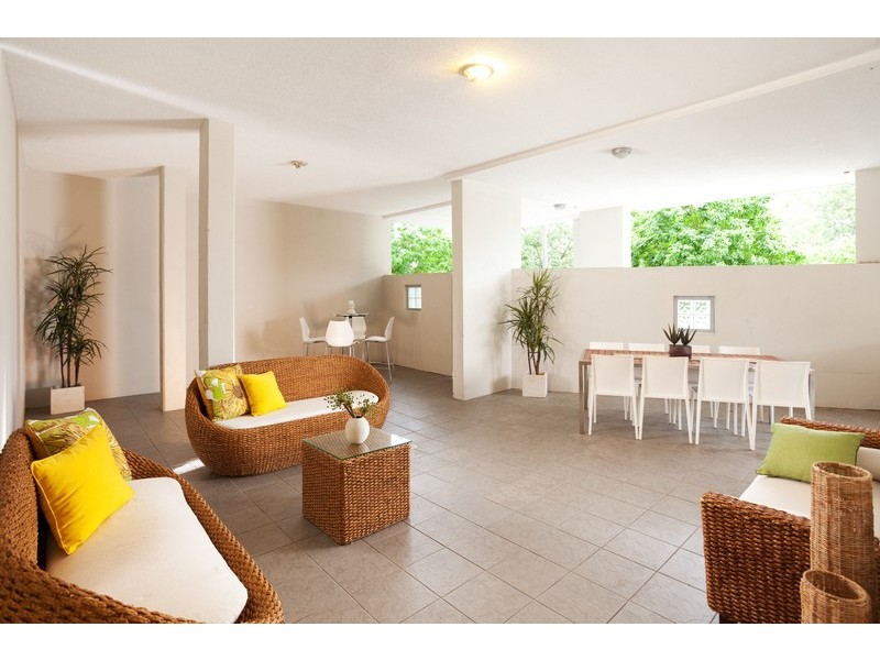 4/28 Belgrave Road, Indooroopilly QLD 4068