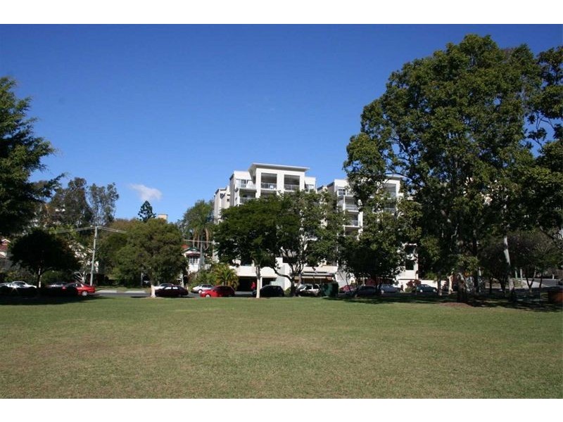 4/28 Belgrave Road, Indooroopilly QLD 4068