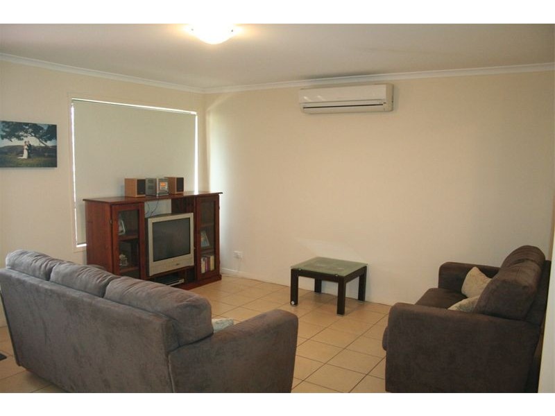 4 Troon Place, Oxley QLD 4075