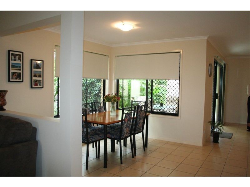 4 Troon Place, Oxley QLD 4075