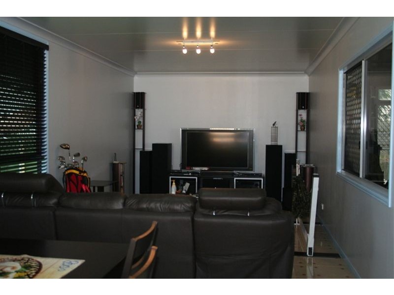 77 Willow Street, Inala QLD 4077