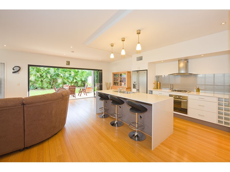 21 Graceville Avenue, Graceville QLD 4075