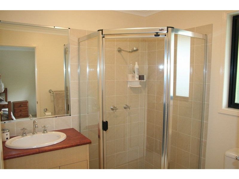 4 Troon Place, Oxley QLD 4075