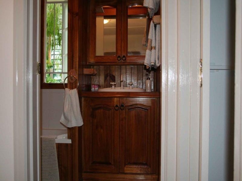 317 Long Street East, Graceville QLD 4075