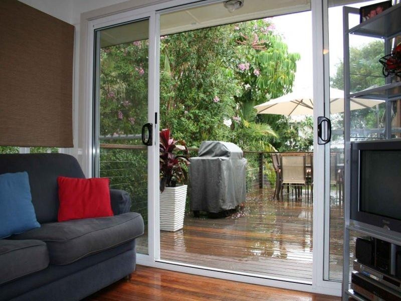 317 Long Street East, Graceville QLD 4075