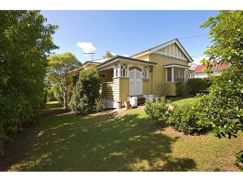 36 Crichton Street, Yeerongpilly QLD 4105