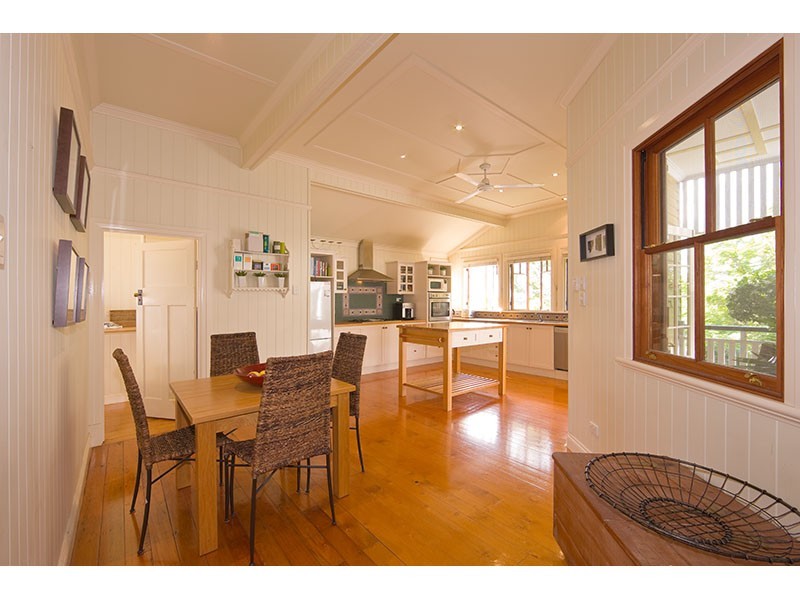 36 Crichton Street, Yeerongpilly QLD 4105