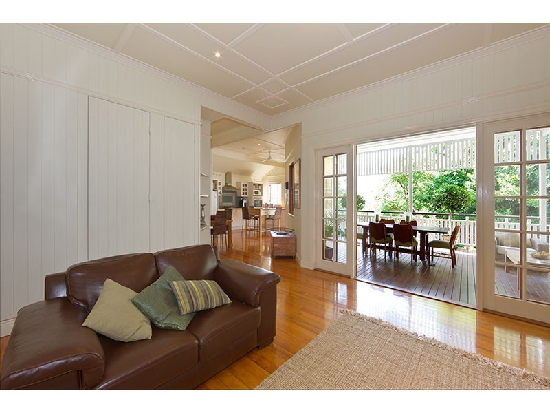 36 Crichton Street, Yeerongpilly QLD 4105