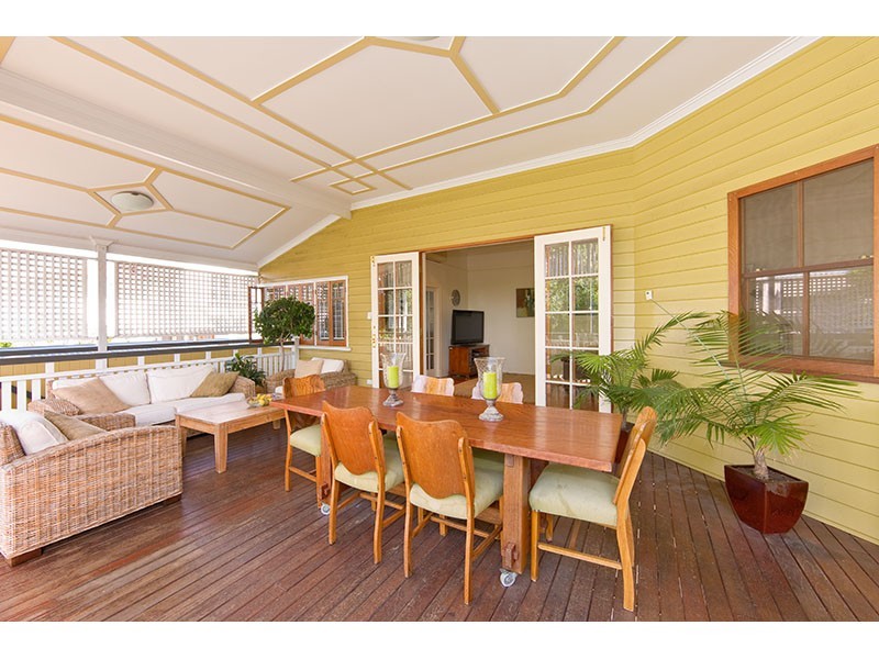 36 Crichton Street, Yeerongpilly QLD 4105