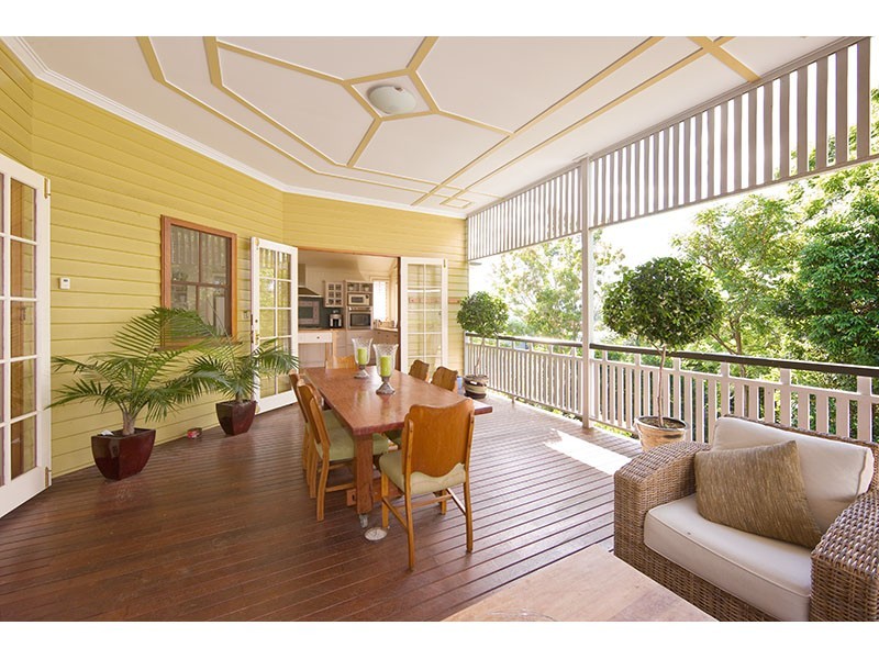 36 Crichton Street, Yeerongpilly QLD 4105