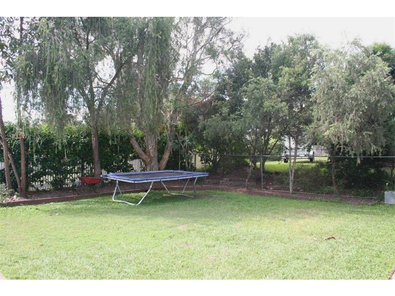 176 Englefield Road, Oxley QLD 4075