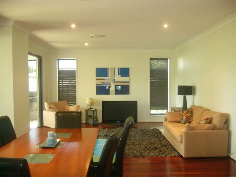 12 Gordan Crt, Seventeen Mile Rocks QLD 4073