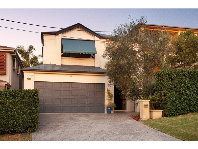 66 Robertson Street, Sherwood QLD 4075