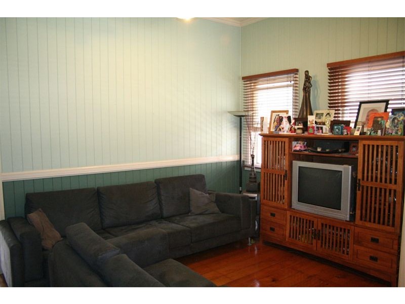 176 Appel Street, Graceville QLD 4075