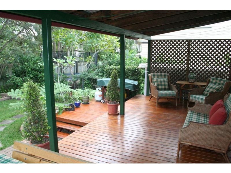 44 Graceville Avenue, Graceville QLD 4075