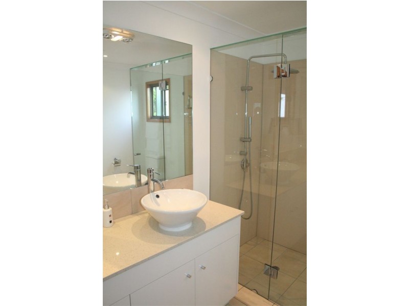 44 Graceville Avenue, Graceville QLD 4075