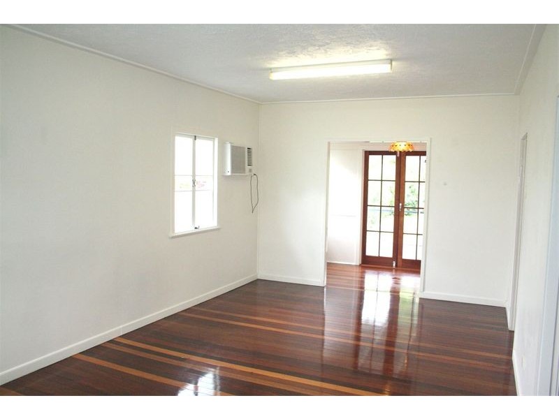 13 Waratah Avenue, Graceville QLD 4075