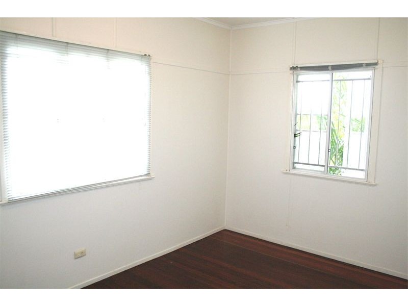 13 Waratah Avenue, Graceville QLD 4075