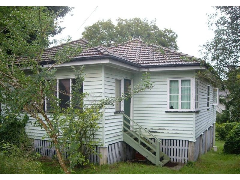 19 Skew Street, Sherwood QLD 4075