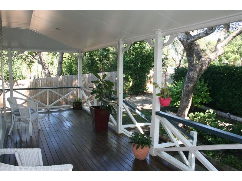 19 Blackheath Road, Oxley QLD 4075