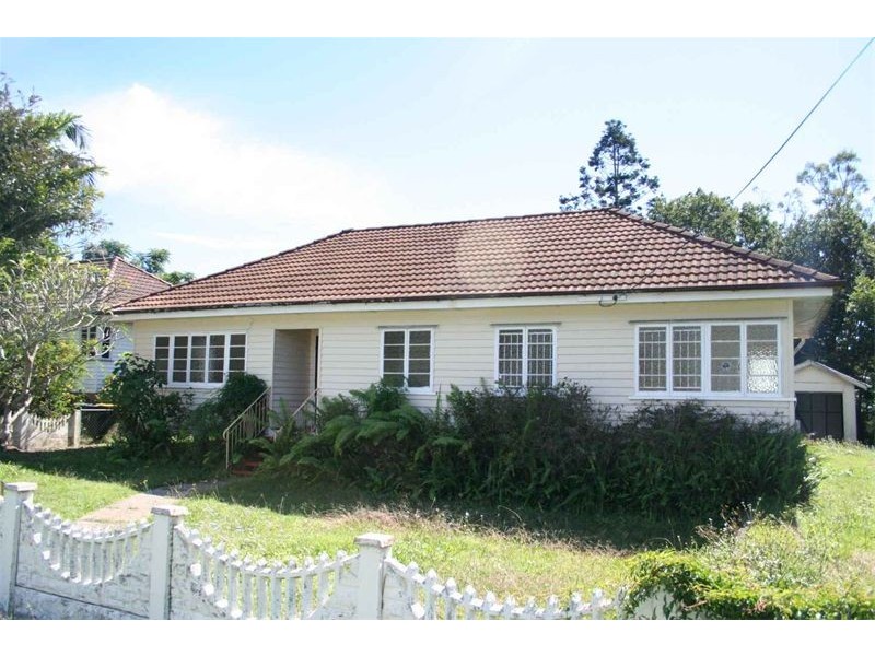 49 WYLIE STREET, Graceville QLD 4075