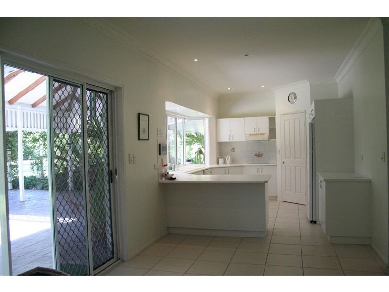 20 Woodvale Crescent, Forest Lake QLD 4078