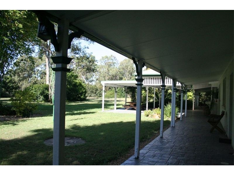 20 Woodvale Crescent, Forest Lake QLD 4078