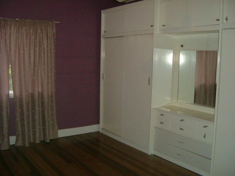 56 Graceville Avenue, Graceville QLD 4075